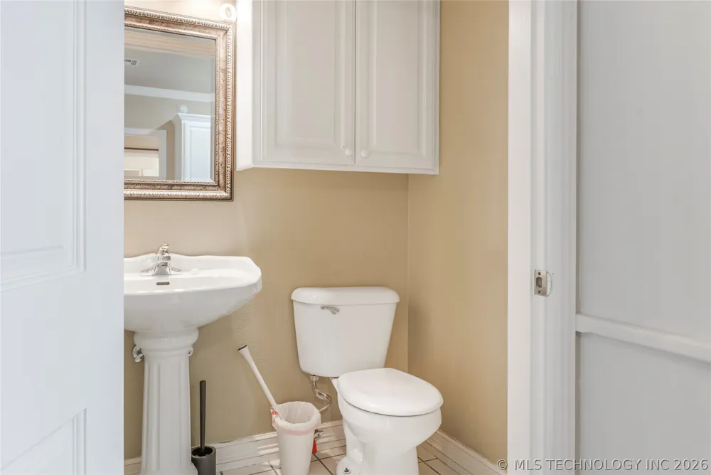 607 Nelson McAlester, OK 74501