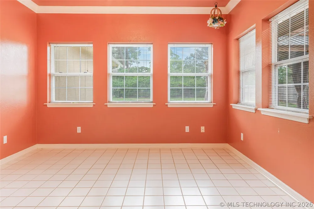 607 Nelson McAlester, OK 74501