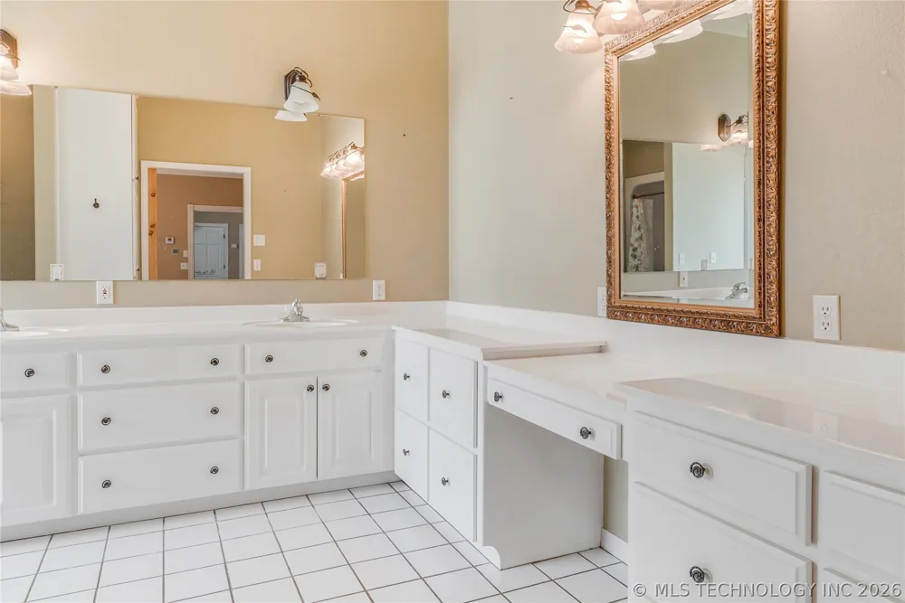 607 Nelson McAlester, OK 74501