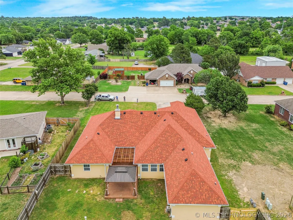 607 Nelson McAlester, OK 74501