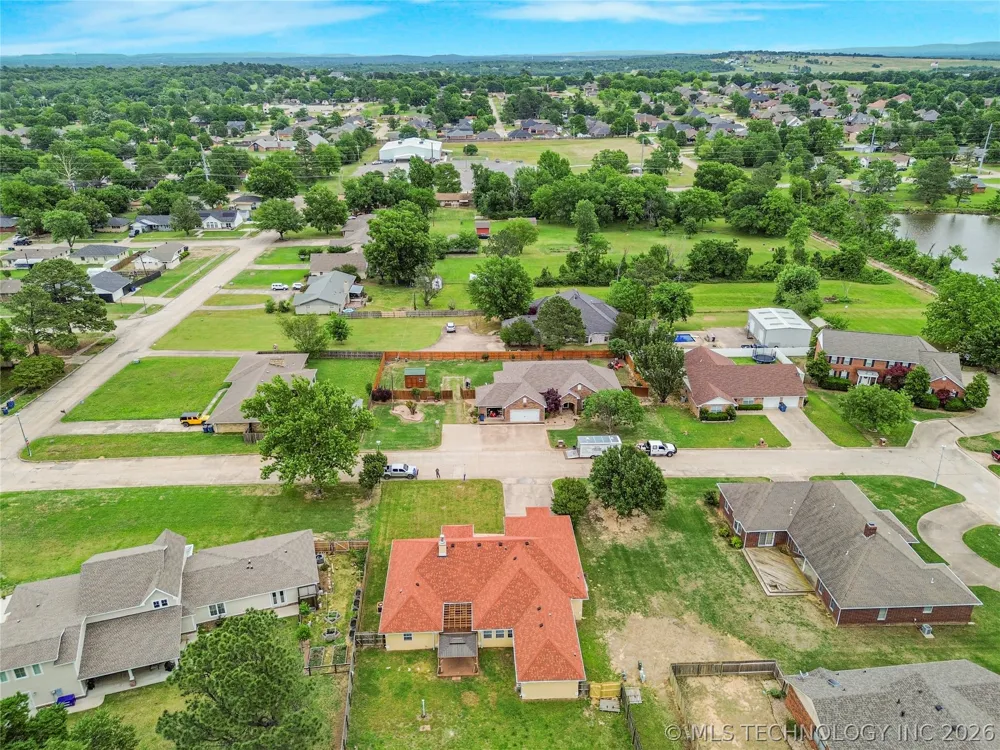 607 Nelson McAlester, OK 74501