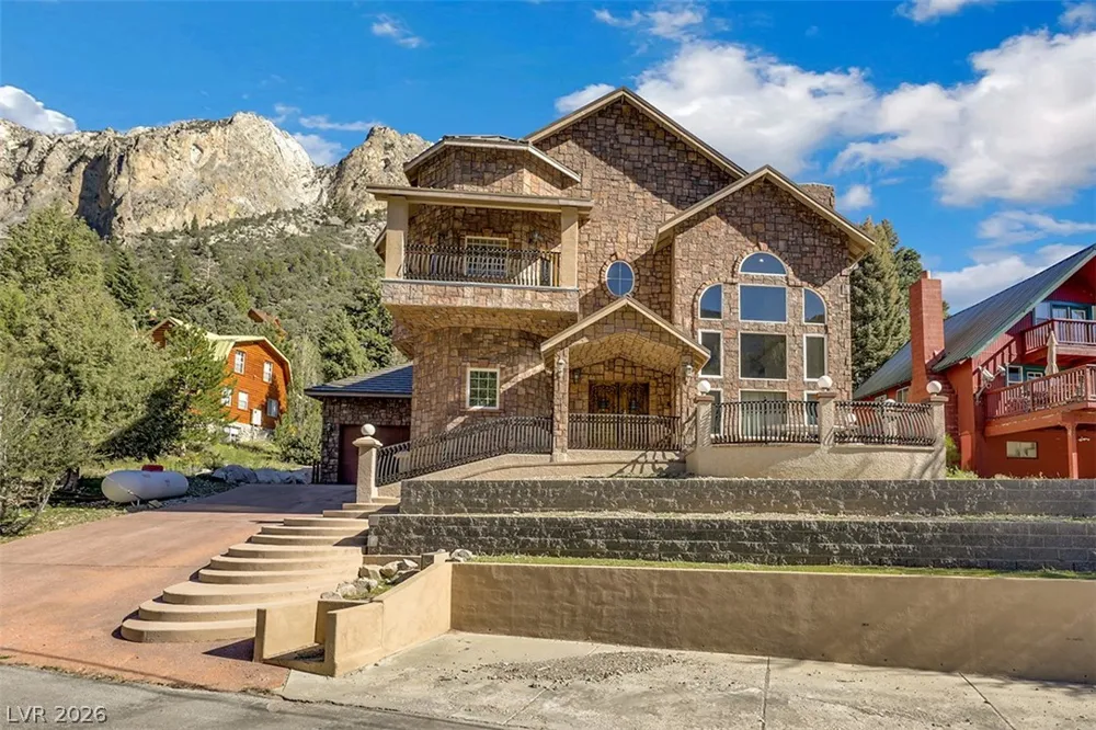 264 Crestview Drive Mount Charleston, NV 89124
