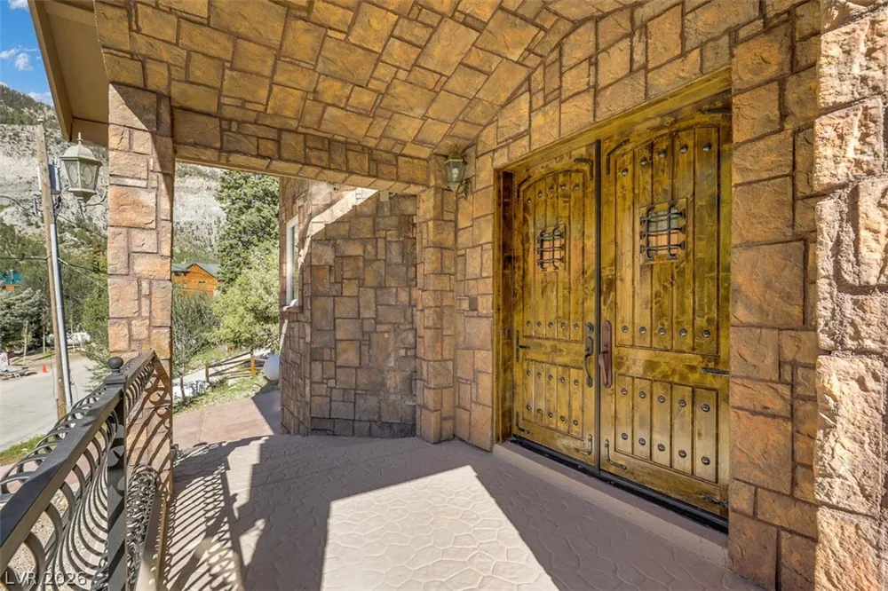 264 Crestview Drive Mount Charleston, NV 89124