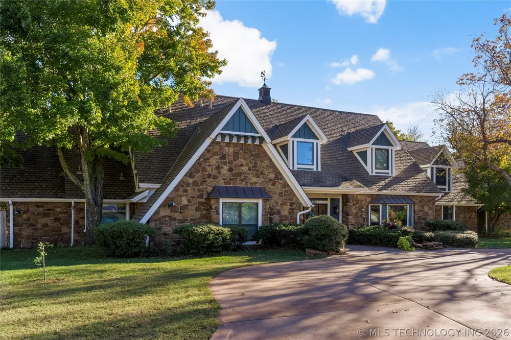 3506 E 110th Place