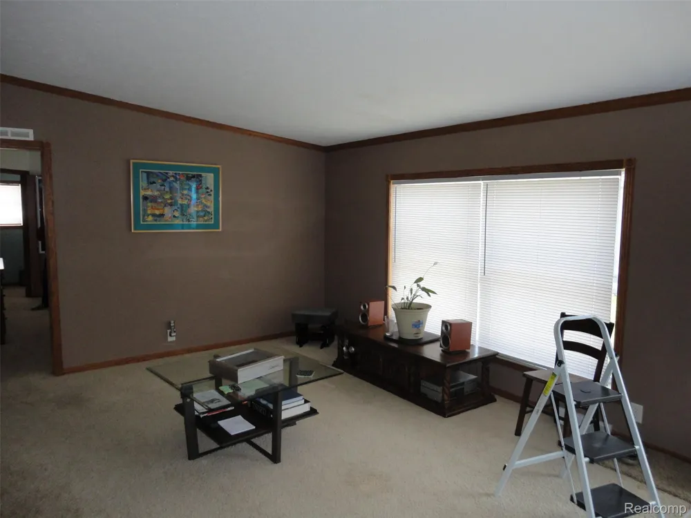 339 Blossom Circle Bedford Township, MI 48133
