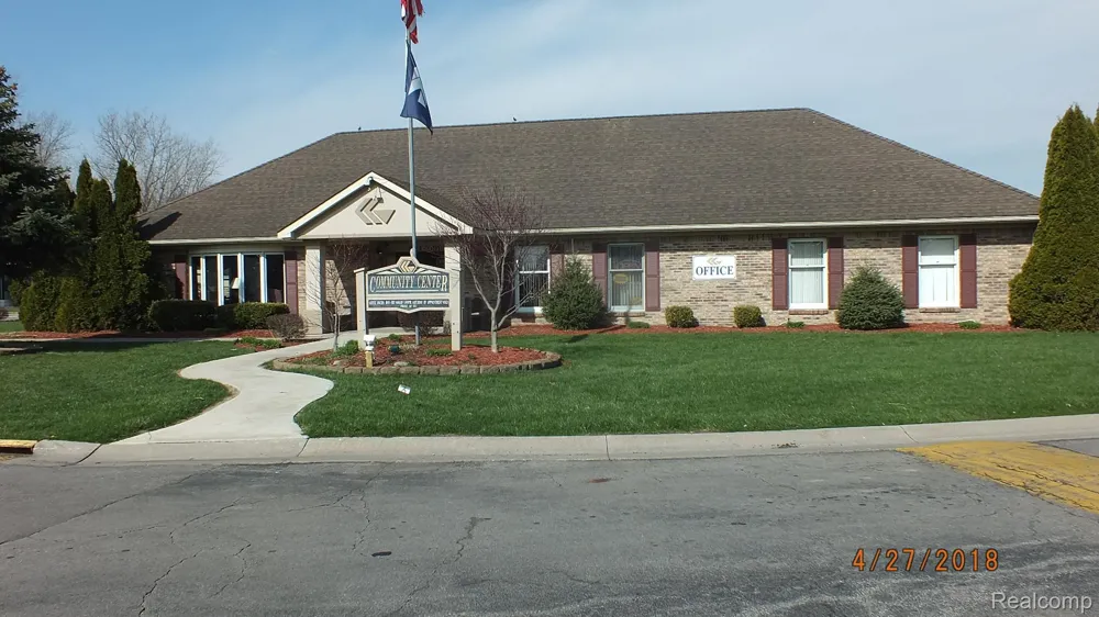 339 Blossom Circle Bedford Township, MI 48133