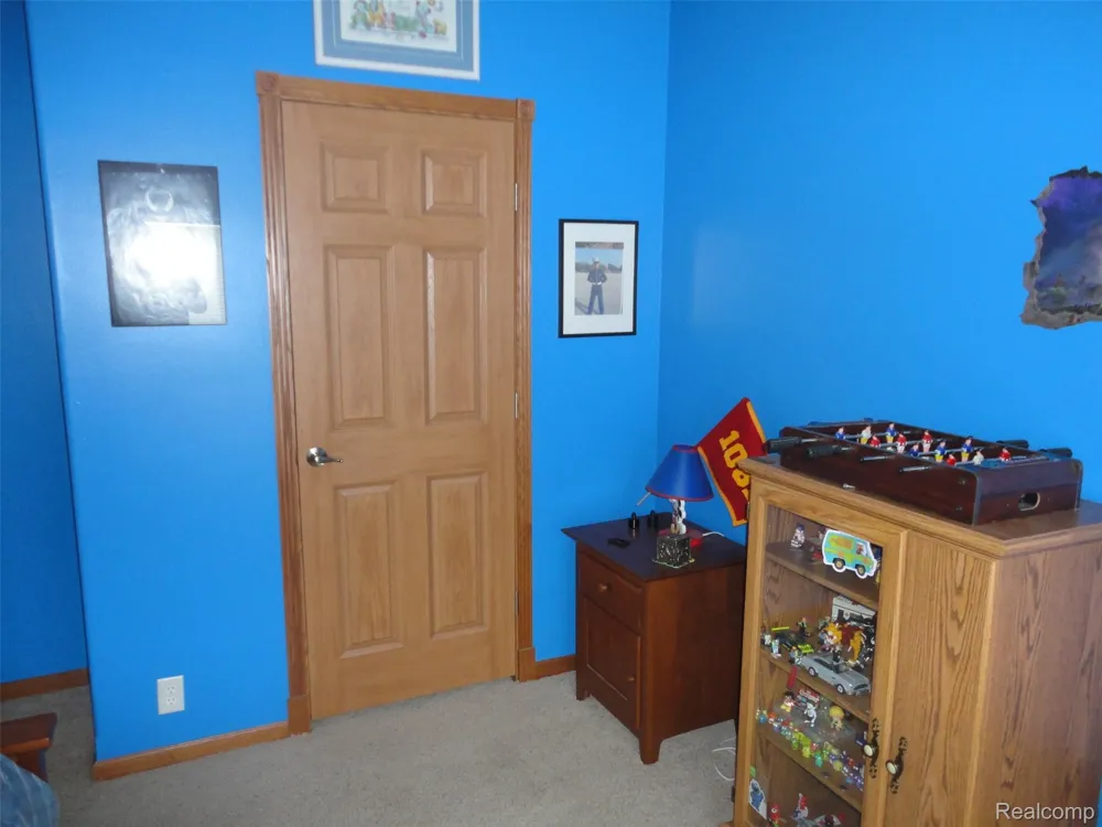 339 Blossom Circle Bedford Township, MI 48133