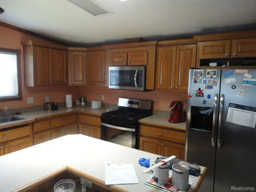 339 Blossom Circle Bedford Township, MI 48133