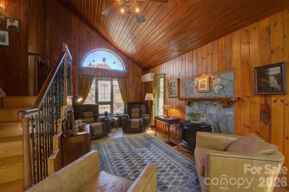 262 Azalea Hills Lane Spruce Pine, NC 28777