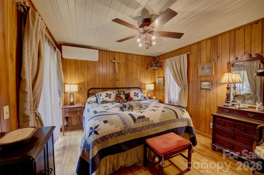 262 Azalea Hills Lane Spruce Pine, NC 28777