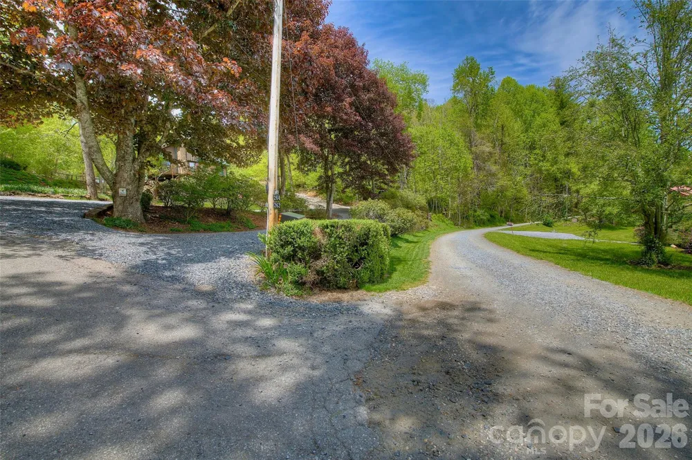 262 Azalea Hills Lane Spruce Pine, NC 28777