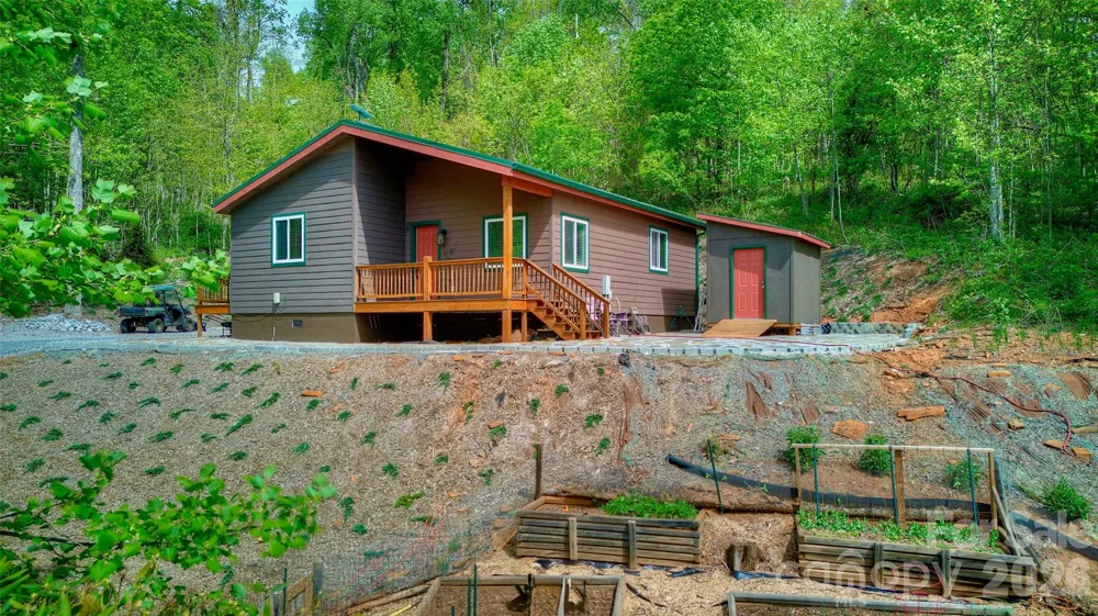 262 Azalea Hills Lane Spruce Pine, NC 28777