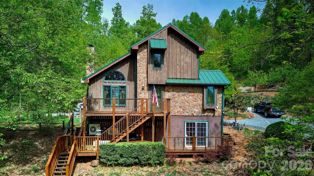 262 Azalea Hills Lane Spruce Pine, NC 28777
