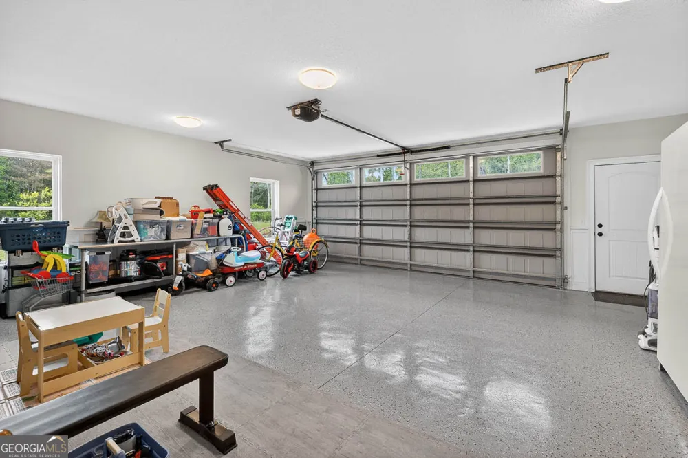 211 Sanford DR Waverly, GA 31565