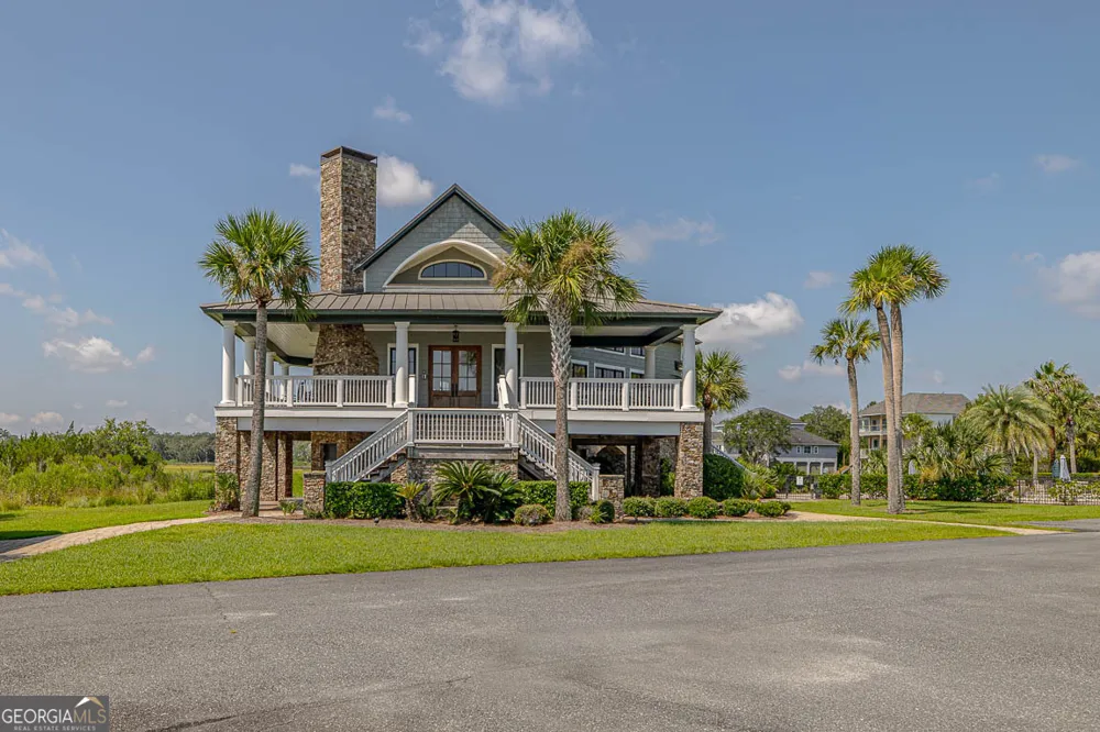 211 Sanford DR Waverly, GA 31565