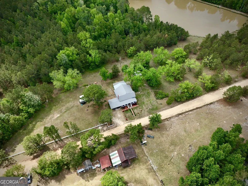 629 Bobby Fortner RD Kite, GA 31049