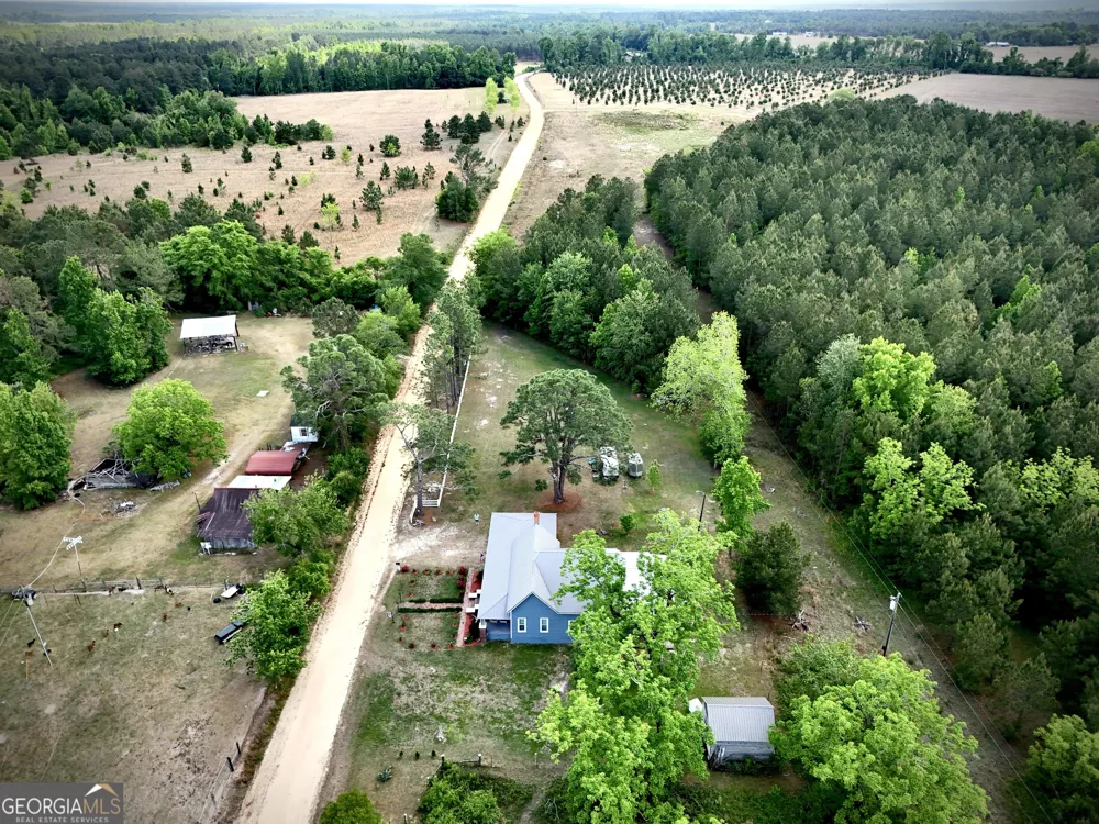 629 Bobby Fortner RD Kite, GA 31049