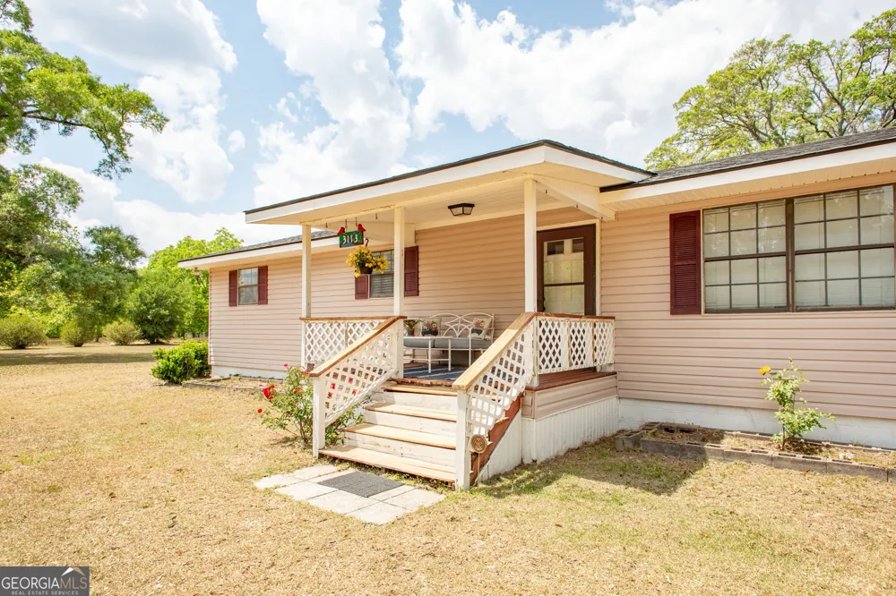 3113 Ware ST Blackshear, GA 31516