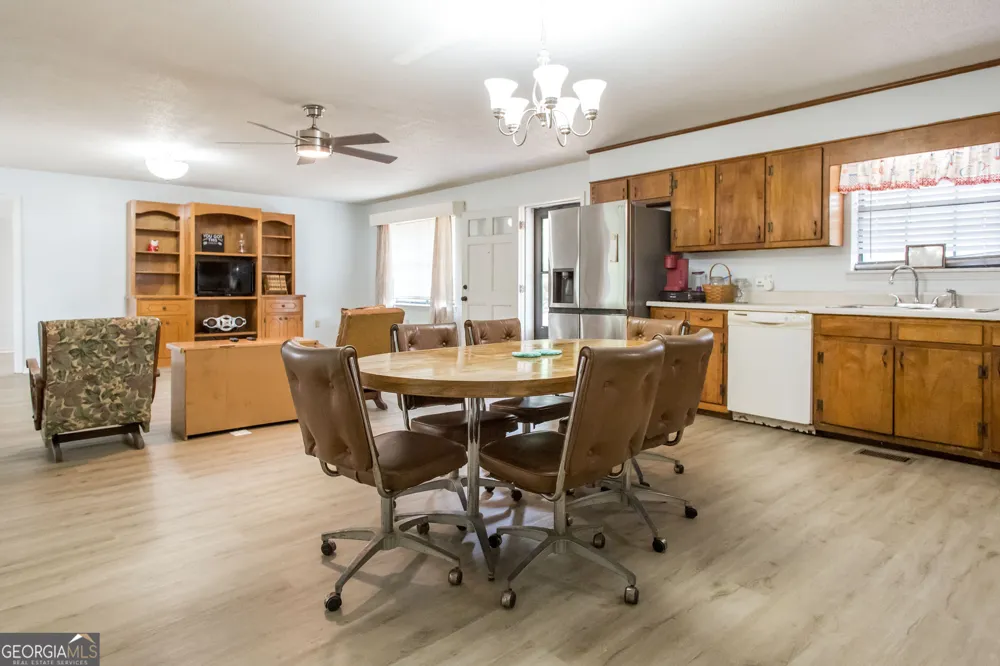 3113 Ware ST Blackshear, GA 31516