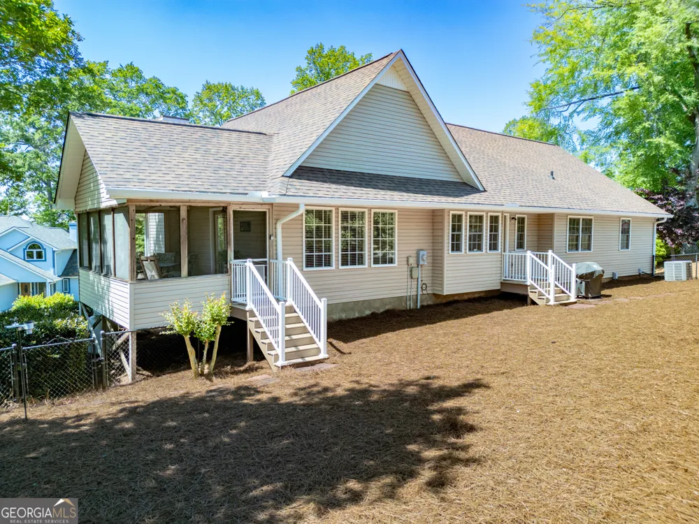 305 Point Place DR Westminster, SC 29693