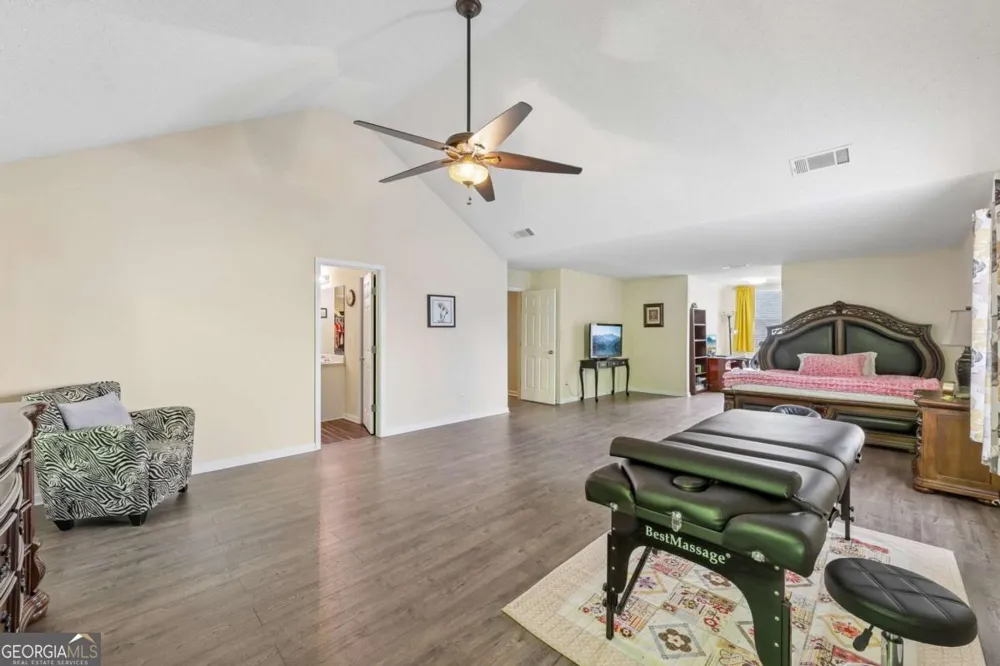 1943 Tulip Petal RD Auburn, GA 30011