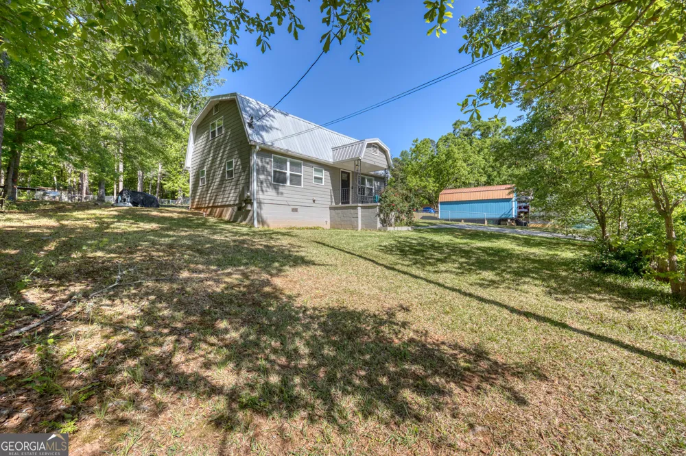 51 Cedar CIR West Point, GA 31833