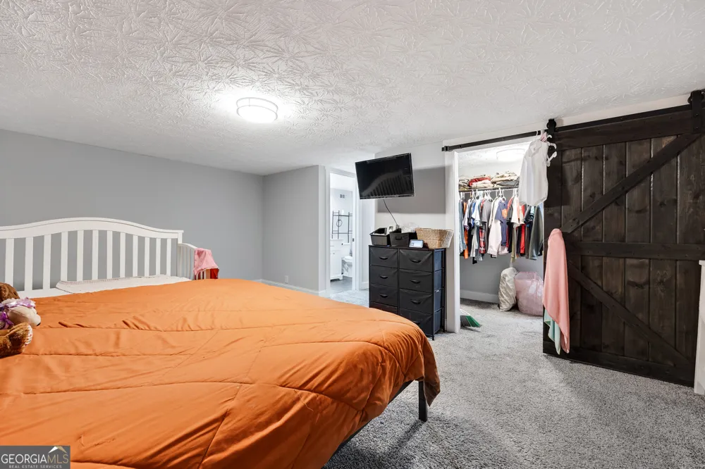 51 Cedar CIR West Point, GA 31833