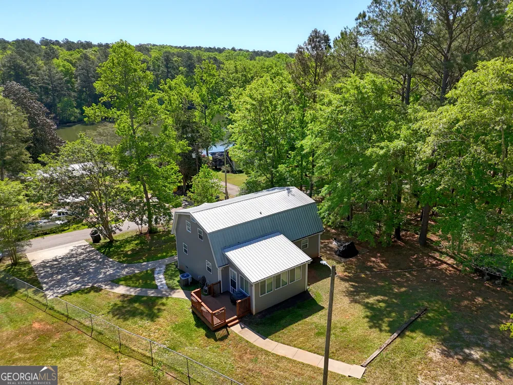 51 Cedar CIR West Point, GA 31833
