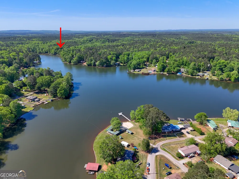 51 Cedar CIR West Point, GA 31833