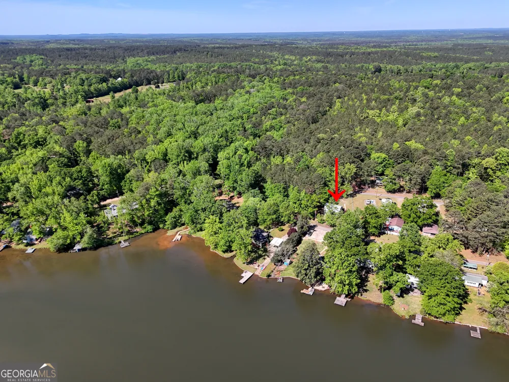 51 Cedar CIR West Point, GA 31833