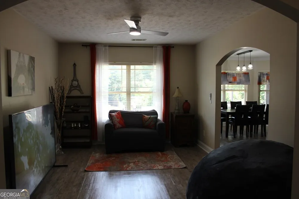 33 LEE ROAD 2076 Phenix City, AL 36870
