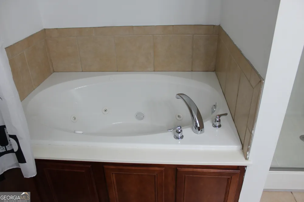 33 LEE ROAD 2076 Phenix City, AL 36870