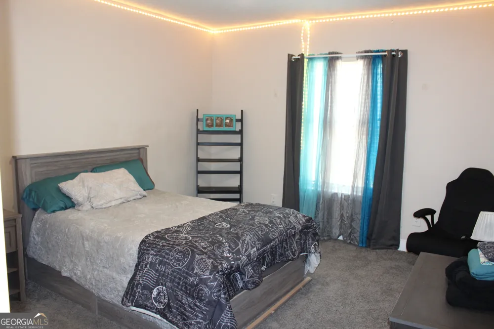 33 LEE ROAD 2076 Phenix City, AL 36870