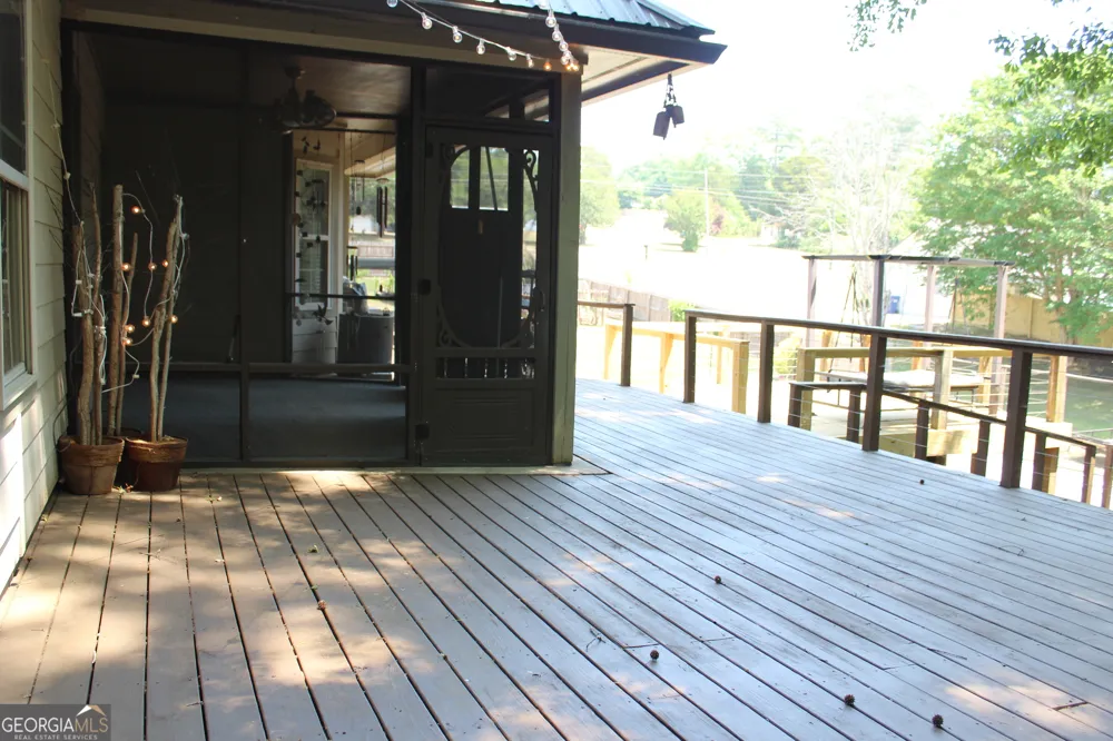 33 LEE ROAD 2076 Phenix City, AL 36870