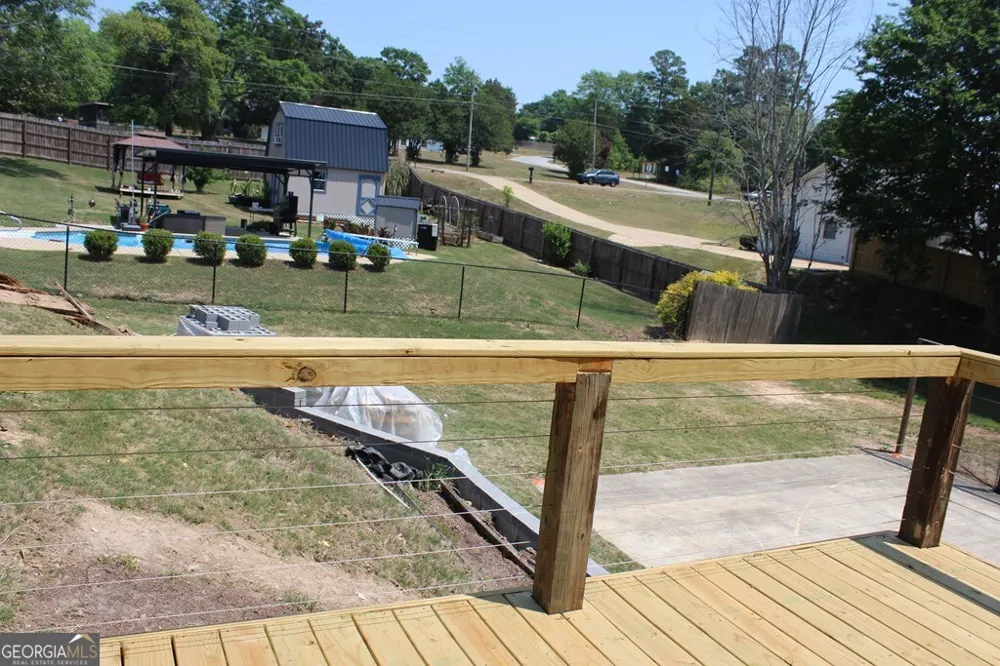 33 LEE ROAD 2076 Phenix City, AL 36870