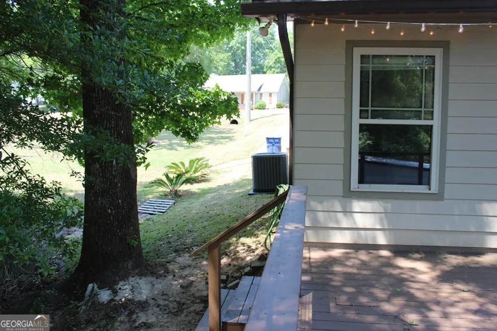 33 LEE ROAD 2076 Phenix City, AL 36870
