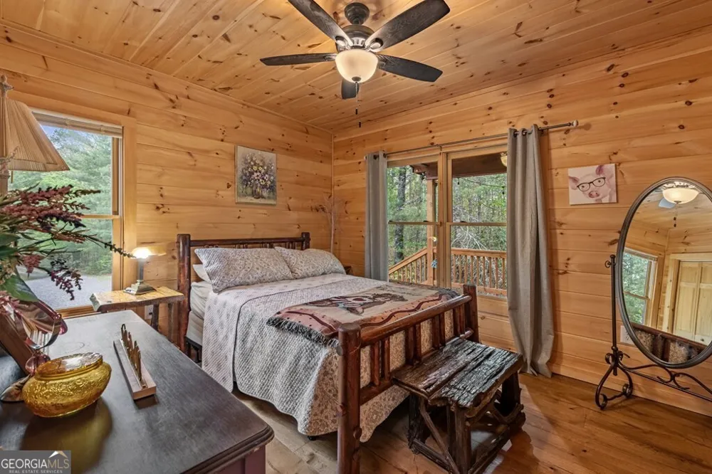 490 Walnut Hills DR Mineral Bluff, GA 30559