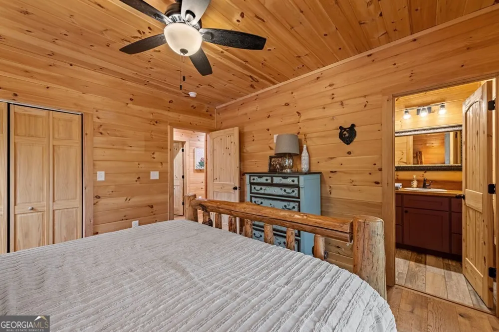 490 Walnut Hills DR Mineral Bluff, GA 30559