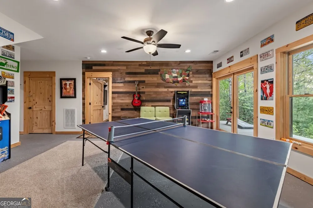 490 Walnut Hills DR Mineral Bluff, GA 30559