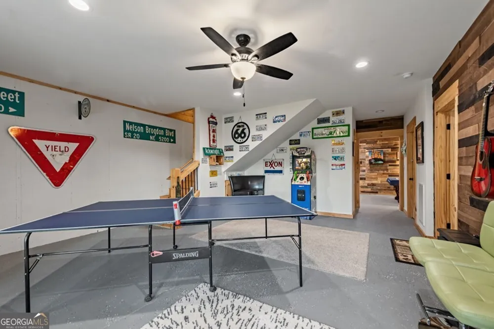 490 Walnut Hills DR Mineral Bluff, GA 30559