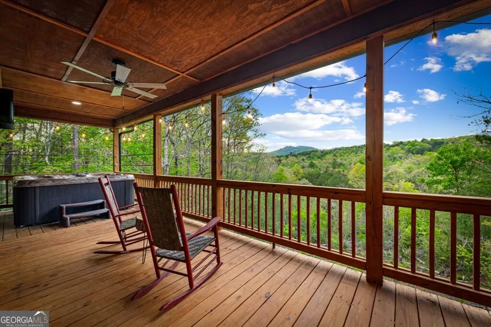 490 Walnut Hills DR Mineral Bluff, GA 30559