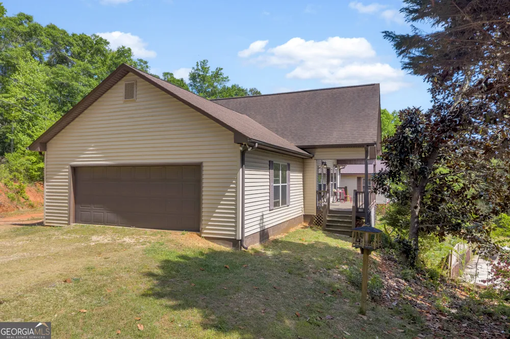 1894 Athens RD Carnesville, GA 30521