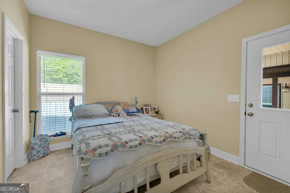 1894 Athens RD Carnesville, GA 30521