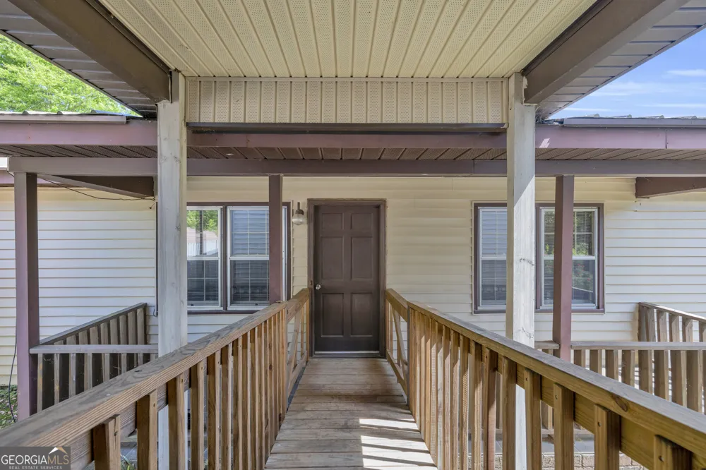 1894 Athens RD Carnesville, GA 30521