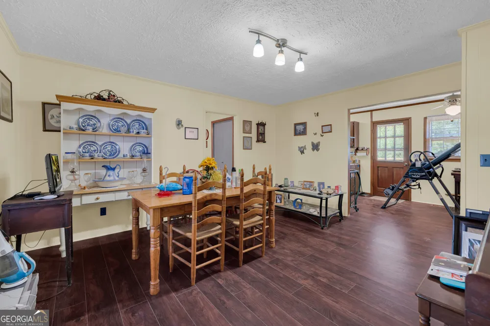 1894 Athens RD Carnesville, GA 30521