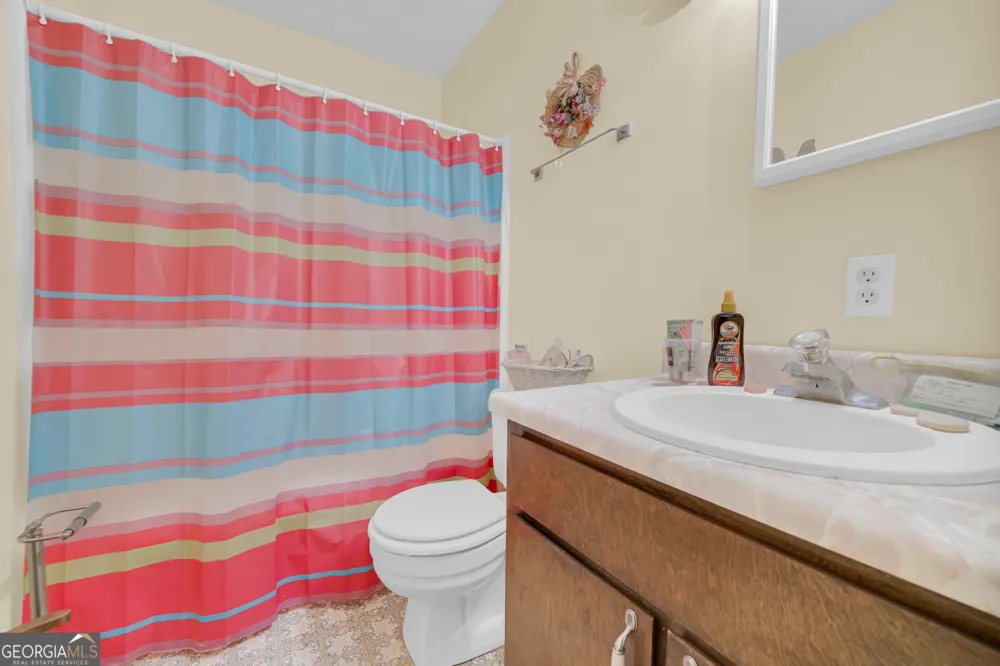 1894 Athens RD Carnesville, GA 30521