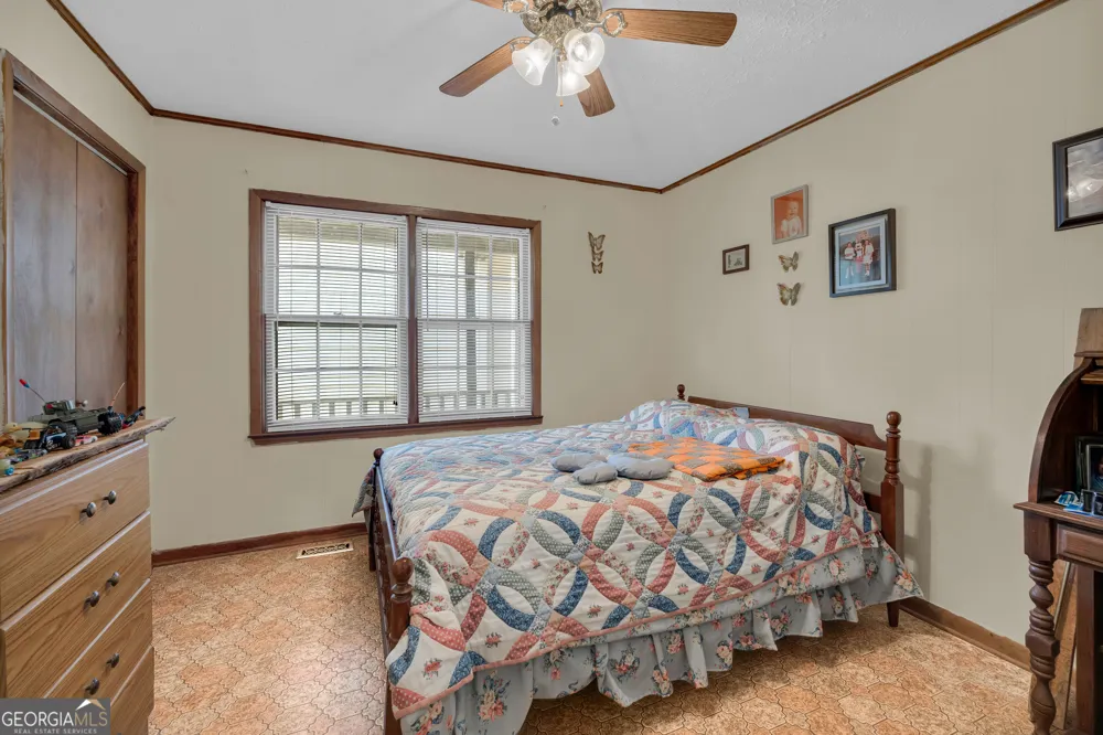 1894 Athens RD Carnesville, GA 30521