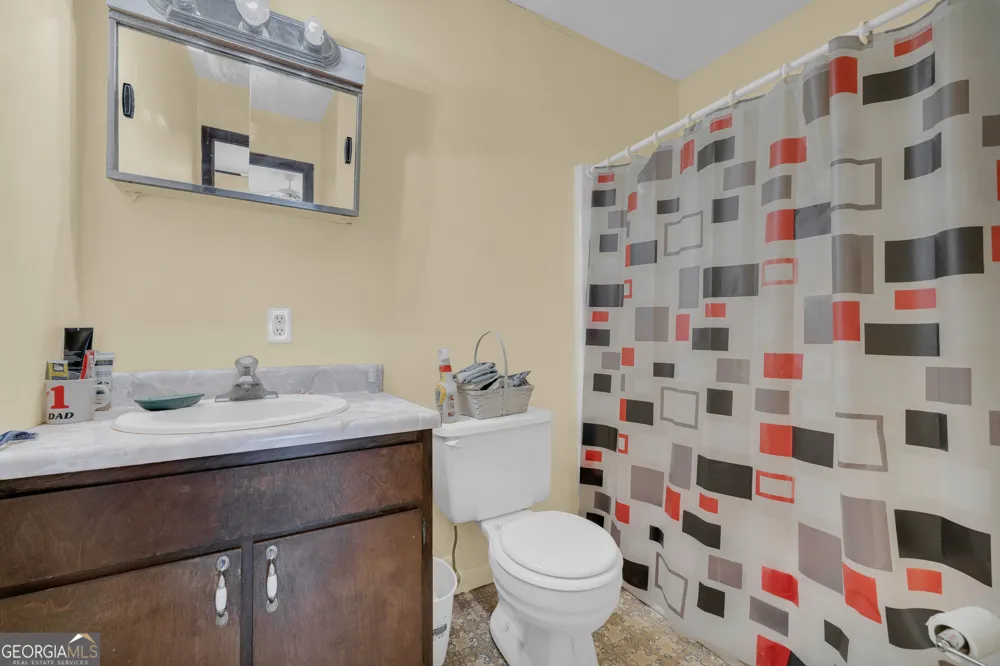 1894 Athens RD Carnesville, GA 30521