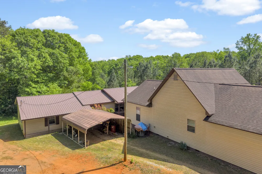 1894 Athens RD Carnesville, GA 30521