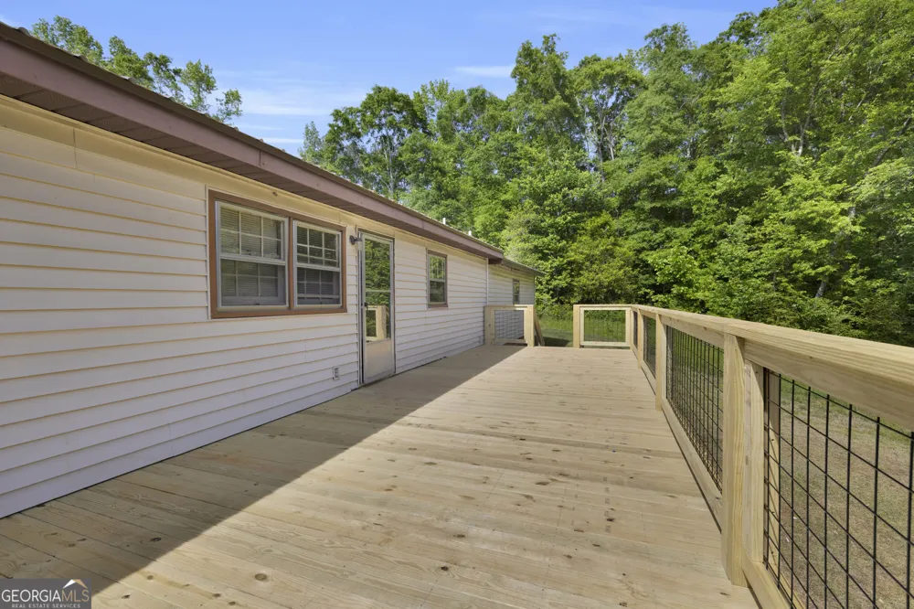 1894 Athens RD Carnesville, GA 30521